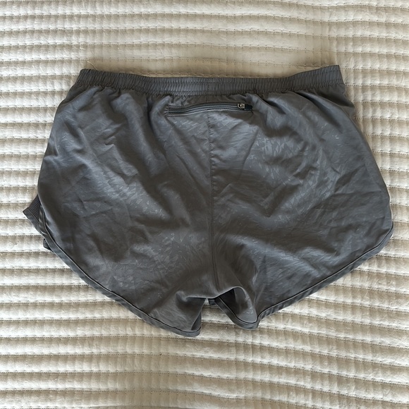 Grey Nike Running Shorts Large - Picture 2 of 3